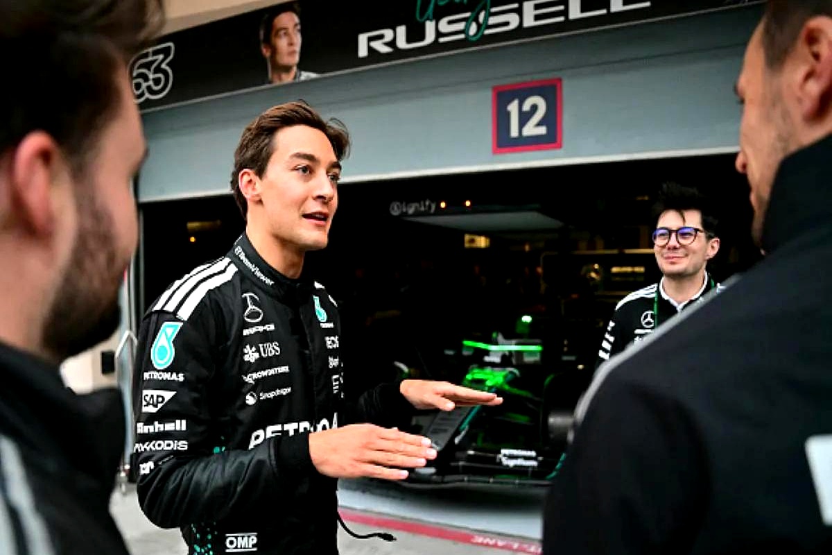 惊喜不断！足球明星汉密尔顿强势回归赛场的简单介绍