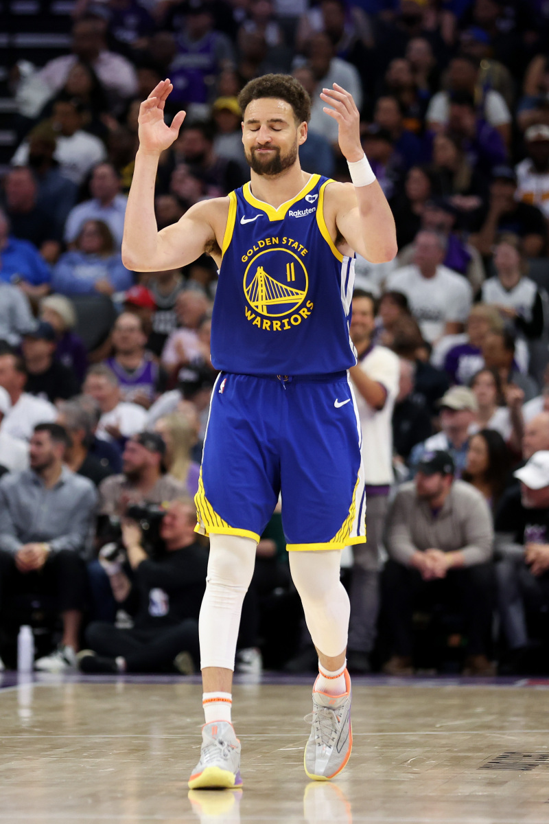 关于库里官方公布新规，关键时刻神级表现引发争议，热火球迷热议！的信息